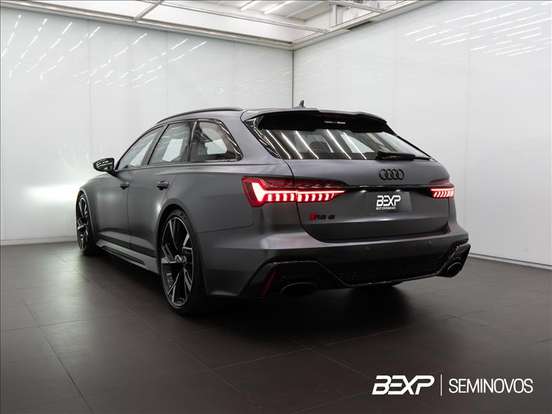 AUDI-RS6-2022