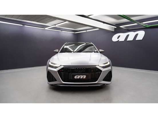 AUDI-RS6-2025