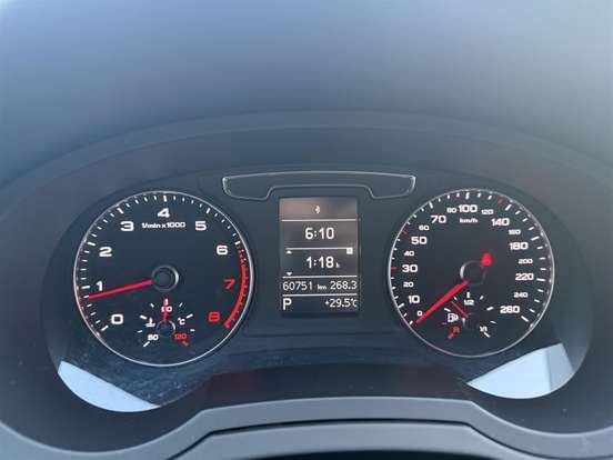 AUDI-Q3-2015