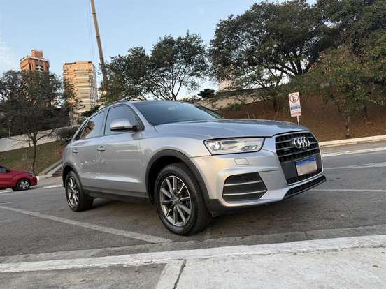 AUDI-Q3-2015