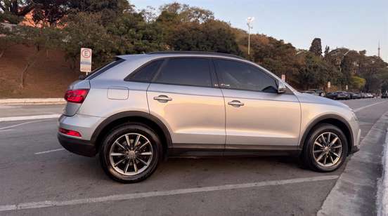 AUDI-Q3-2015