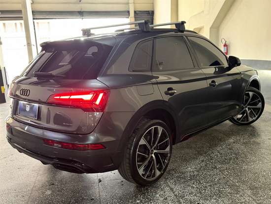 AUDI-Q5-2024