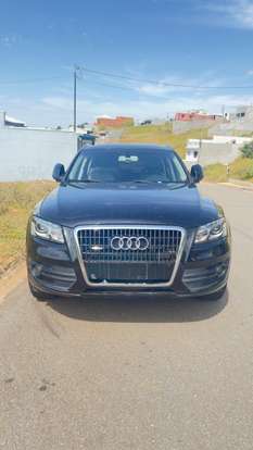 AUDI-Q5-2011