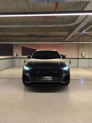 AUDI-RS Q8-2023