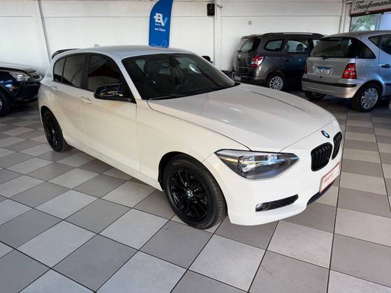 BMW 118i 1.6 URBAN LINE 16V TURBO GASOLINA 4P AUTOMÁTICO