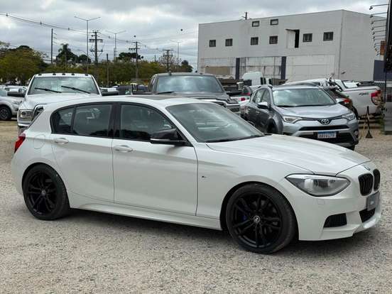 BMW-125i-2.0 M SPORT 16V FLEX 4P AUTOMÁTICO BMW-125i-2015