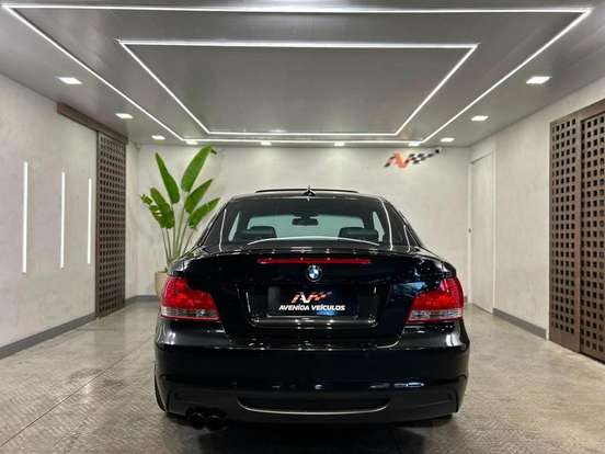 BMW-135i-2010