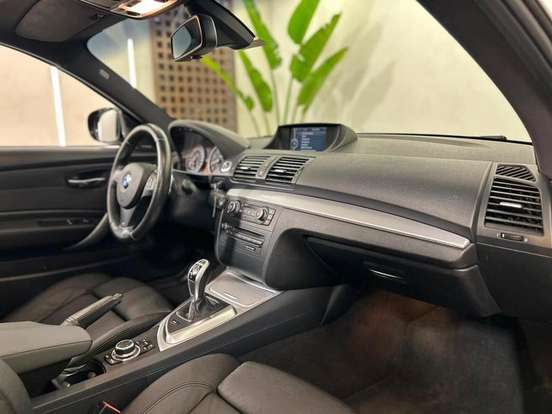 BMW-135i-2010