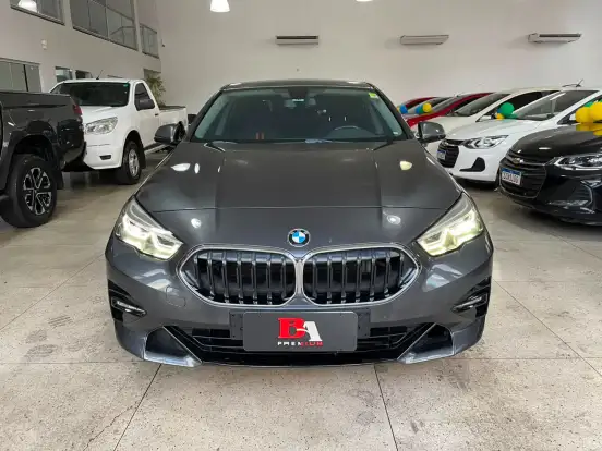 BMW-218i-2020