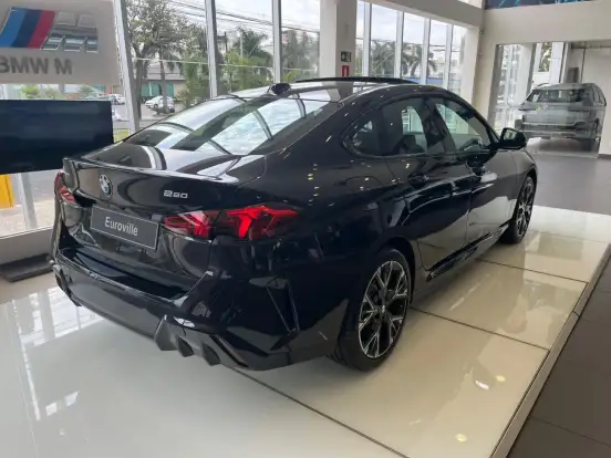 BMW-220i-2026