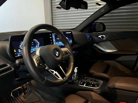 BMW-220i-2025