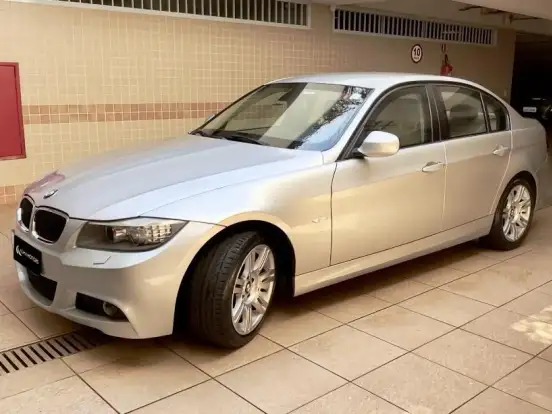 BMW-318i-2.0 SEDAN 16V GASOLINA 4P AUTOMÁTICO BMW-318i-2011