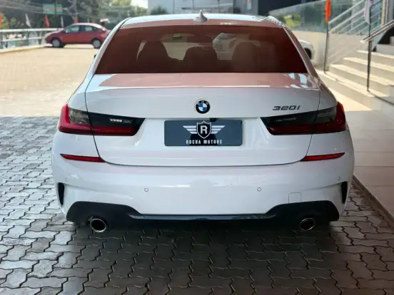 BMW-320i-2.0 16V TURBO FLEX M SPORT AUTOMÁTICO BMW-320i-2022