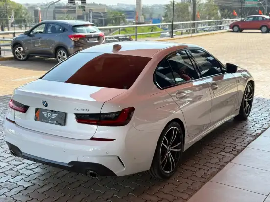 BMW-320i-2.0 16V TURBO FLEX M SPORT AUTOMÁTICO BMW-320i-2022
