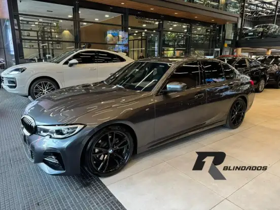 BMW-320i-2020