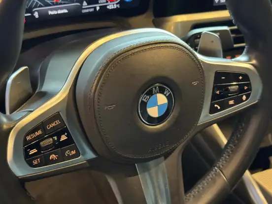 BMW-320i-2.0 16V TURBO GASOLINA M SPORT AUTOMÁTICO BMW-320i-2020