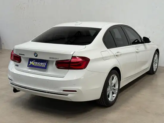 BMW-320i-2.0 SPORT 16V TURBO ACTIVE FLEX 4P AUTOMÁTICO BMW-320i-2018
