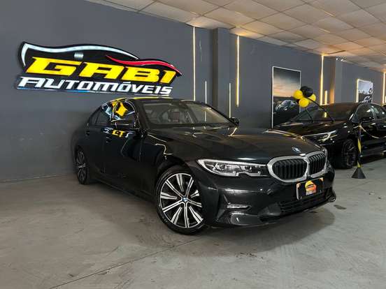 BMW-320i-2022