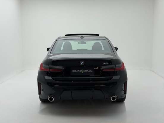 BMW-320i-2025