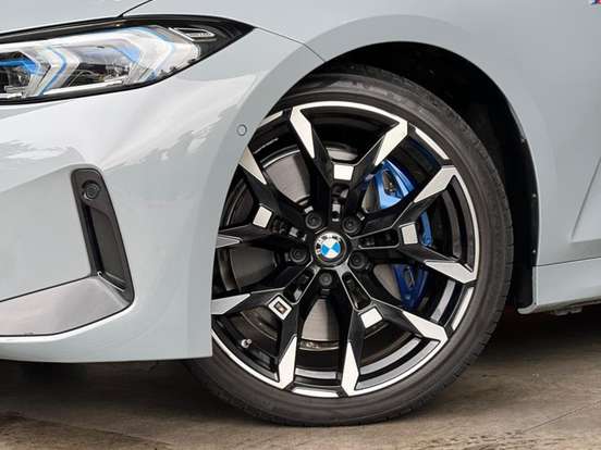 BMW-320i-2.0 16V TURBO FLEX M SPORT AUTOMÁTICO BMW-320i-2025