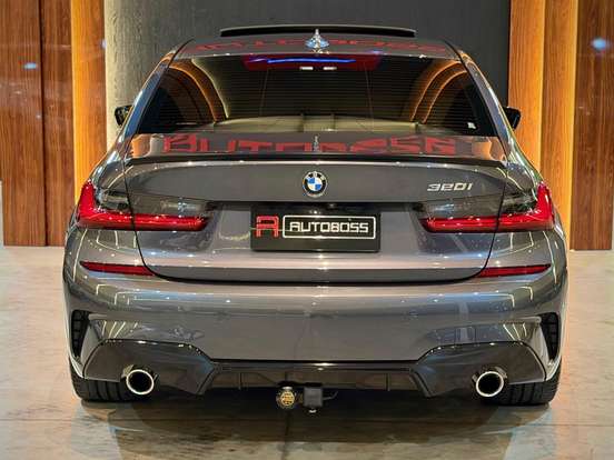 BMW-320i-2.0 16V TURBO GASOLINA M SPORT AUTOMÁTICO BMW-320i-2020