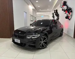 BMW 320i 2.0 16V TURBO GASOLINA M SPORT AUTOMÁTICO BMW 320i 2.0 16V TURBO GASOLINA M SPORT AUTOMÁTICO