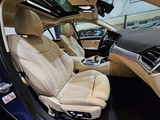 BMW-320i-2.0 16V TURBO GASOLINA SPORT GP AUTOMÁTICO BMW-320i-2021