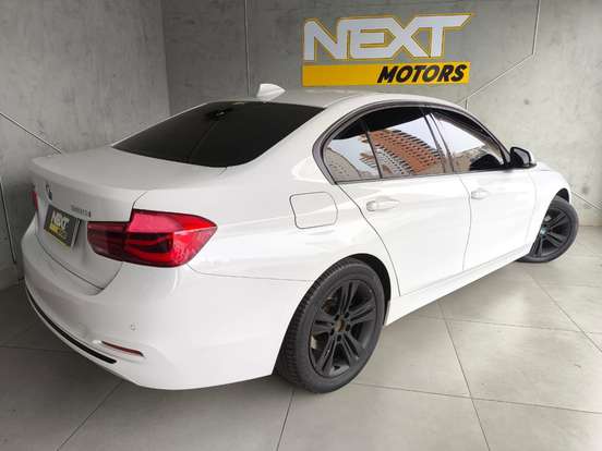 BMW-320i-2015