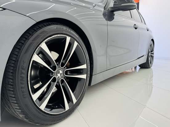 BMW-320i-2.0 SPORT 16V TURBO ACTIVE FLEX 4P AUTOMÁTICO BMW-320i-2018