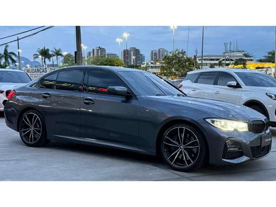 BMW-330i-2019