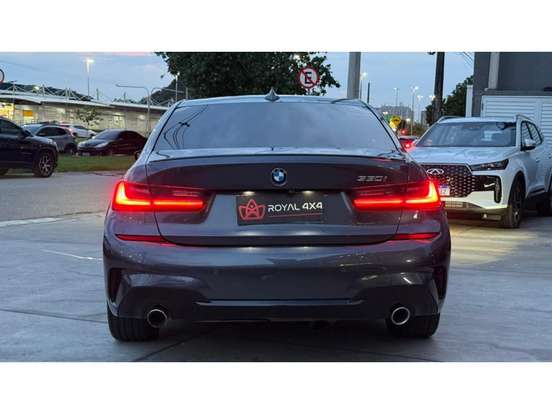 BMW-330i-2019