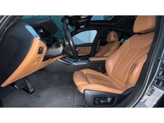 BMW-330i-2.0 16V TURBO GASOLINA M SPORT AUTOMÁTICO BMW-330i-2019