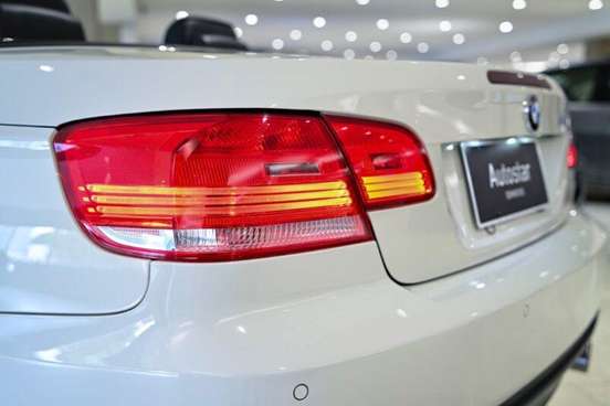 BMW-335i-2009