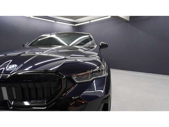 BMW-530e-2.0 TWINPOWER PHEV M SPORT AUTOMÁTICO BMW-530e-2025