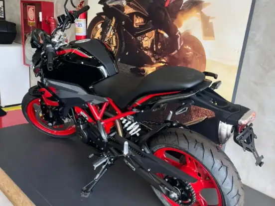 BMW-G 310 R BMW-G 310 R-2026