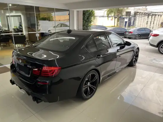 BMW-M5-4.4 V8 32V GASOLINA 4P AUTOMÁTICO BMW-M5-2013