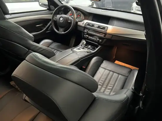 BMW-M5-4.4 V8 32V GASOLINA 4P AUTOMÁTICO BMW-M5-2013