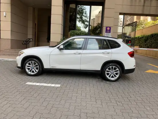 BMW-X1-2015