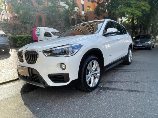 BMW-X1-2.0 16V TURBO ACTIVEFLEX SDRIVE20I 4P AUTOMÁTICO BMW-X1-2017