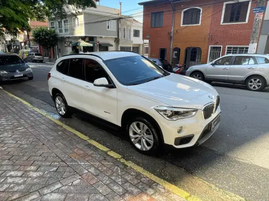 BMW-X1-2.0 16V TURBO ACTIVEFLEX SDRIVE20I 4P AUTOMÁTICO BMW-X1-2017
