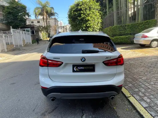 BMW-X1-2.0 16V TURBO ACTIVEFLEX SDRIVE20I 4P AUTOMÁTICO BMW-X1-2017