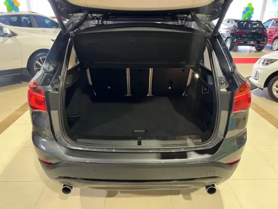 BMW-X1-2.0 16V TURBO ACTIVEFLEX SDRIVE20I 4P AUTOMÁTICO BMW-X1-2017