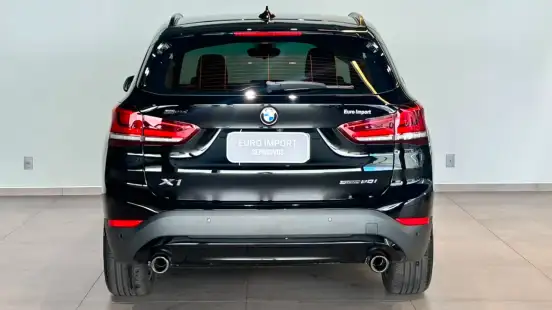 BMW-X1-2022