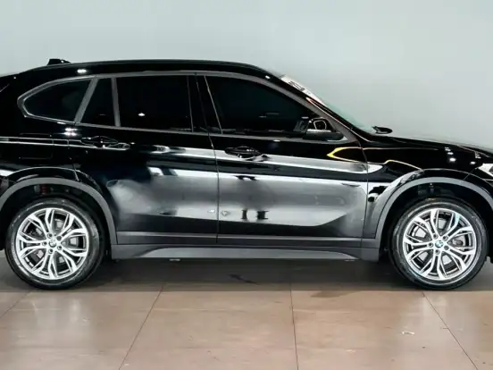 BMW-X1-2.0 16V TURBO ACTIVEFLEX SDRIVE20I GP PLUS 4P AUTOMÁTICO BMW-X1-2022