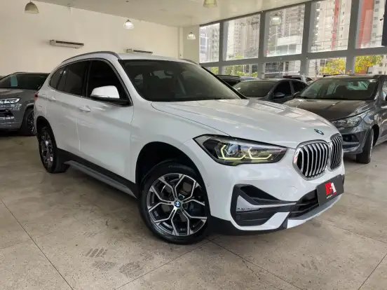 BMW-X1-2021