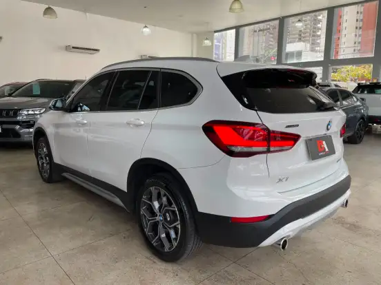 BMW-X1-2.0 16V TURBO ACTIVEFLEX SDRIVE20I X-LINE 4P AUTOMÁTICO BMW-X1-2021