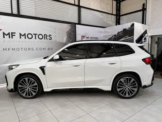 BMW-X1-2022