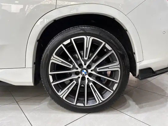 BMW-X1-2022