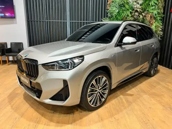 BMW-X1-2024