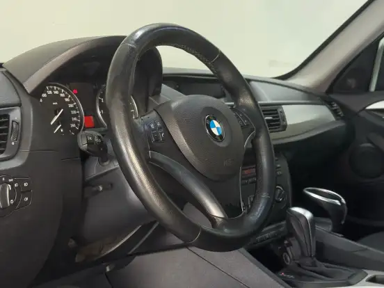 BMW-X1-2010